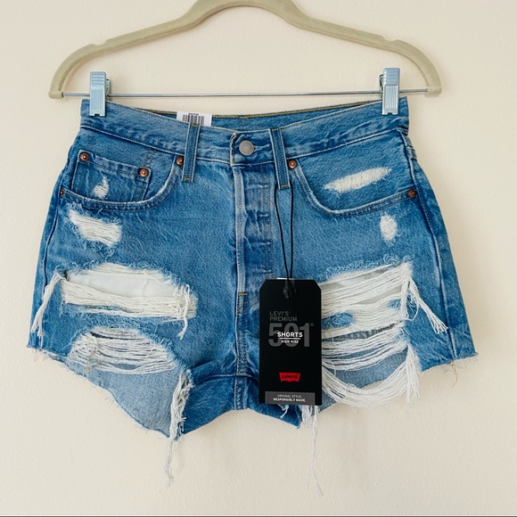 New Levi’s 501 Light Wash Distressed High waisted Cutoff Denim Shorts jean - Picture 6 of 9